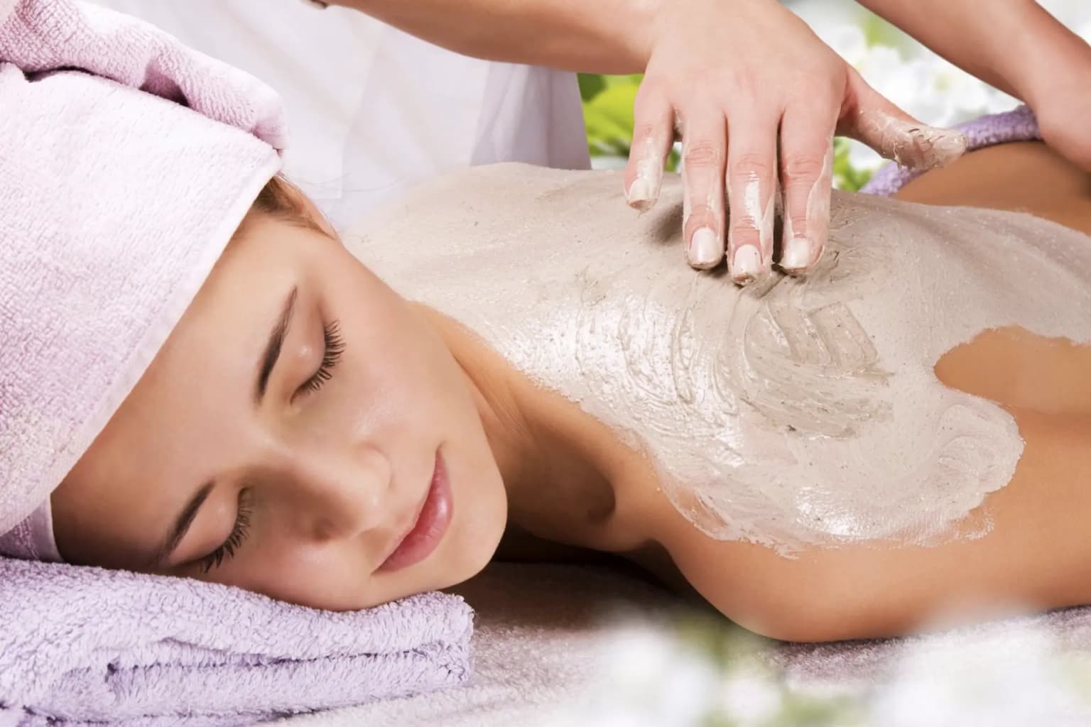 Soothing Back Facial | Rupi Beauty Studio